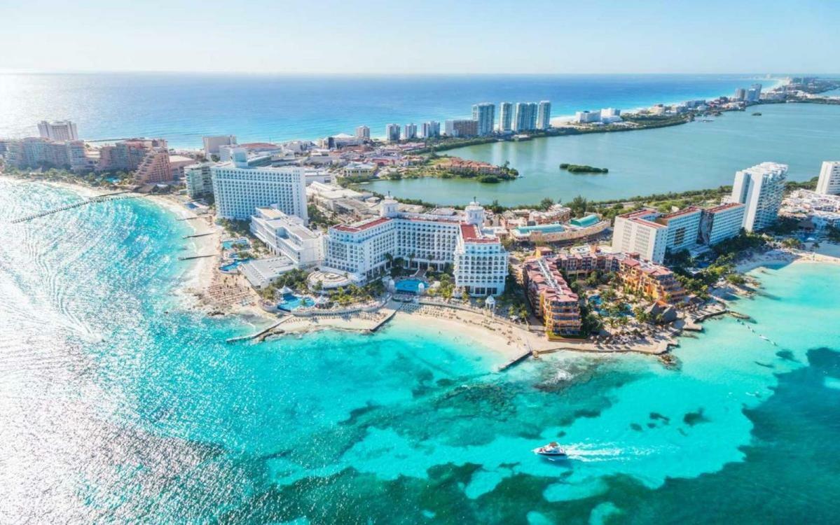 Depas Flamboyan Centro De Cancun D3 Екстериор снимка